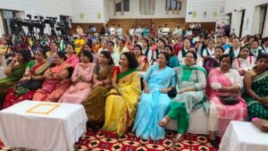 मुख्यमंत्री पुष्कर सिंह धामी को प्रदेश भर से आई महिलाओं ने राखी बांधी।