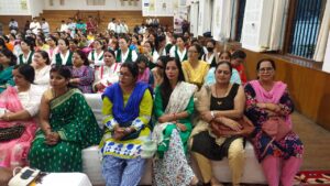 मुख्यमंत्री पुष्कर सिंह धामी को प्रदेश भर से आई महिलाओं ने राखी बांधी।